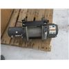 Image 1 : 3000lb winch