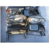 Image 3 : pallet of headlights and mirrors