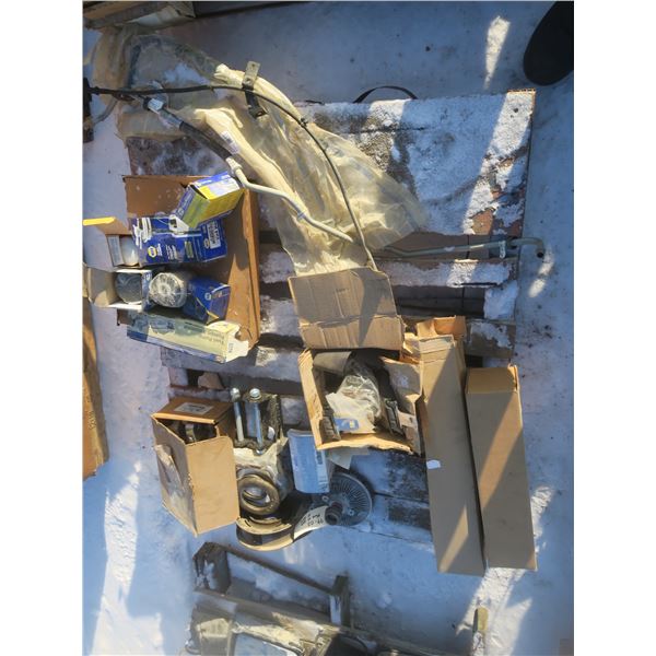 pallet of misc. vehicle parts