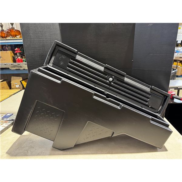 Plastic Wheel Well Tool Box