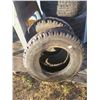 Image 2 : set of 2 tires p235/75R15