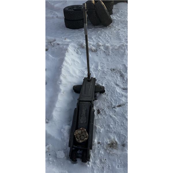 Large Heavy Duty Jack.