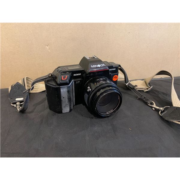 Minolta MAXXUM 5000 Camera W / AF LENS