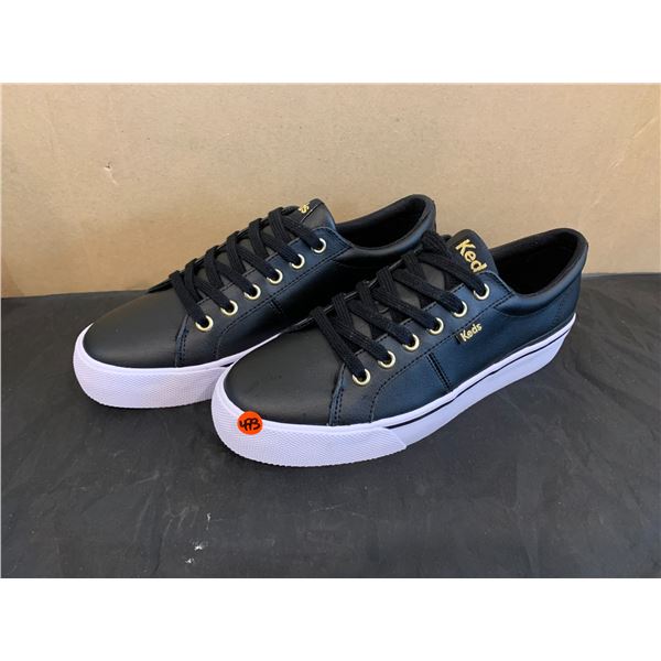 Pair of womens WH64961 KEDS Size 7.5