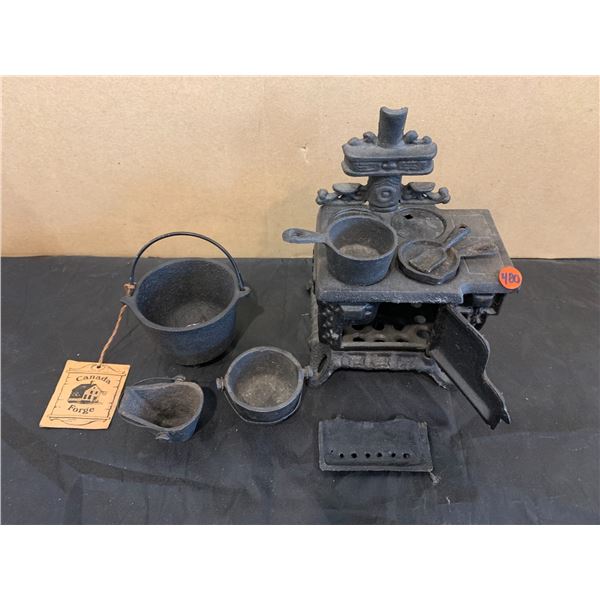 Cast Iron Stove Miniature With Accessories