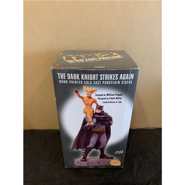 The Dark Knight Strikes Again Hand Painted Cold-Cast Porcelain Statue Collectible - 5525/7500