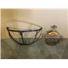 Image 1 : Metal Planter Holder and Wall Basket