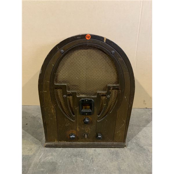 Vintage Philco Superheterodyne Radio  - Code 121 - Chassis Type 60