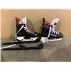 Image 1 : Kids Bauer Vapor X250 Skates - Size Y12 R