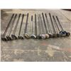 Image 2 : Lot of 14 Assorted Golf Drivers
