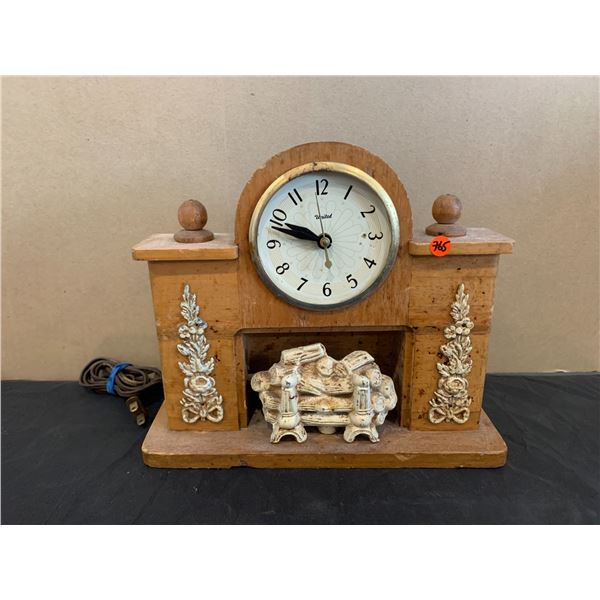 Vintage Circa 1940's Table Clock