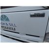 Image 3 : 2012 Isuzu NPR HD Cab Over DSL 16' Box Truck