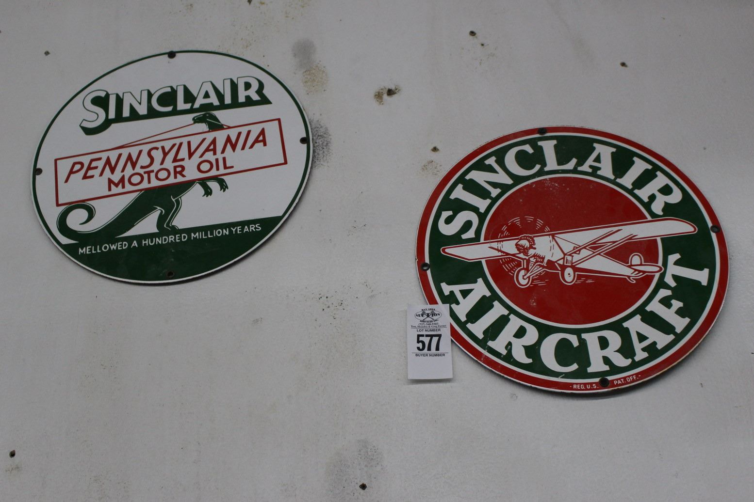 Sinclair Aircraft/PA Round Metal Wall Signs