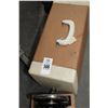 Image 2 : Singer Vintage Sewing Machine w/ Case
