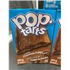 Image 3 : Pop Tarts Chocolate and Frosted Strawberry Flavours (4 x 8)