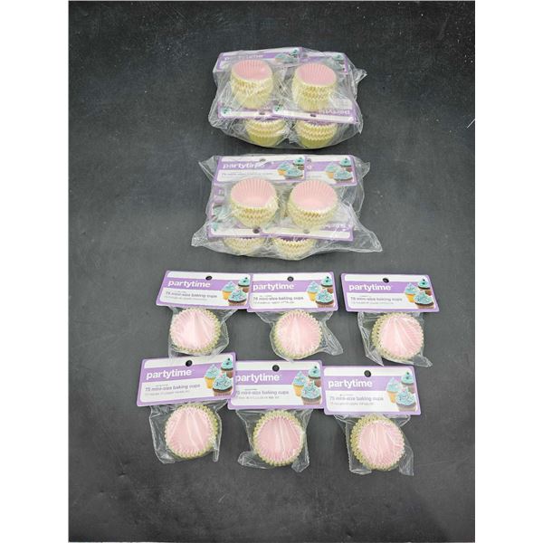 Partytime Mini-Size Baking Cups (14 x 75)