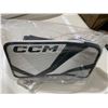 Image 1 : CCM YFX Goalie Blocker Whire / Black