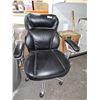 Image 1 : Leather Executive's Office Chair on Casters