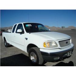 FORD F150 PICKUP TRUCK, s/n 1FTRX18LXXKA50166: