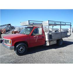 GMC 3500 S/A FLATBED UTILITY TRUCK, s/n 1GDJC34K4LE536848: