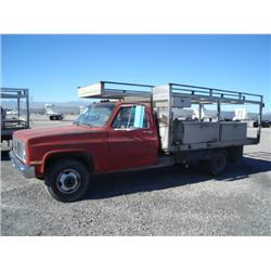 GMC 3500 S/A FLATBED UTILITY TRUCK, s/n 1GDHR34K2JJ510640: