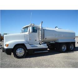 FREIGHTLINER D120064ST 4,000 GALLON T/A WATER TRUCK, s/n 1FUYDDYB7LP368667: