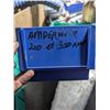 Image 2 : Box with contain