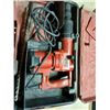 Image 1 : Drill mareau Hilti besoins peyite réparation ( billepour tenir les mèches