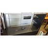 Image 2 : 48 INCH RETAIL DISOPLAY SHOWCASE WITH LED LIGHTS AND POWER ADAPTOR