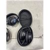 Image 2 : FOUR BLUETOOTH HEADPHONES