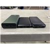 Image 2 : THREE POWER BANKS