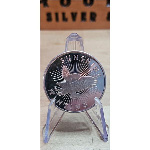 Lot 36-1) 1 oz Sunshine Minting Eagle Silver Coin