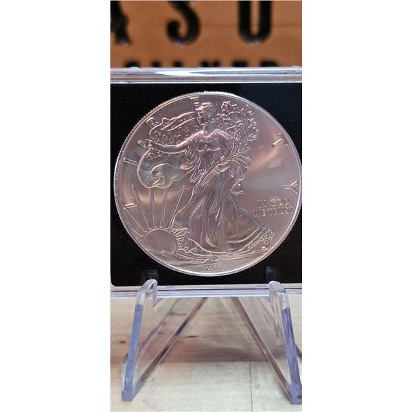 Lot 47-1) 1 oz Walking Liberty Silver Round