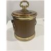 Image 1 : VINTAGE BROWN FAUX WOOD GRAIN ICE BUCKET