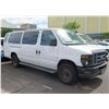 Image 1 : 2013 Ford E-350 XL Super Duty Passenger Van 305323 Miles (Does Not Run - Needs Repair)