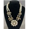 Image 1 : Pearl & Rhinestone Necklace