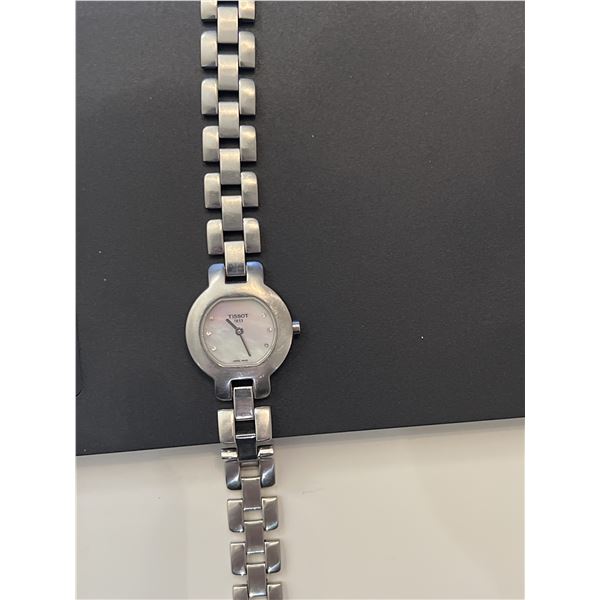 Tissot  G330 watch mother of pearl dial