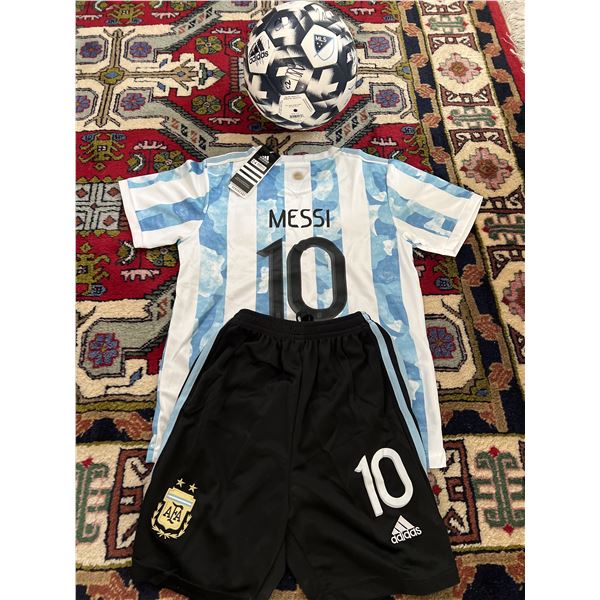 Leo Messi New Jersey size 24 kids and 2019 Whitecaps MLS soccer ball signed by entire team