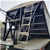 Image 2 : 2013 Lode King tridem grain trailer, 45 ft, 2- compartment, air ride, c/w Michels elec. roll tarp, v