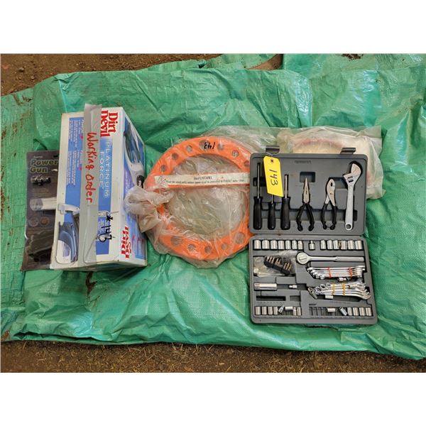 Tool kit, dirt devil vacuum, 2- orange spacers, power gun