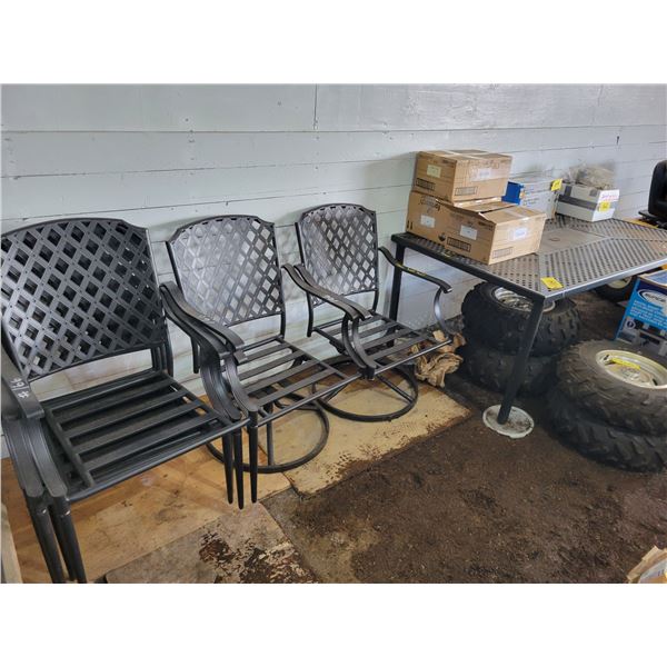 Metal yard table c/w 6- chairs & cushions, As new