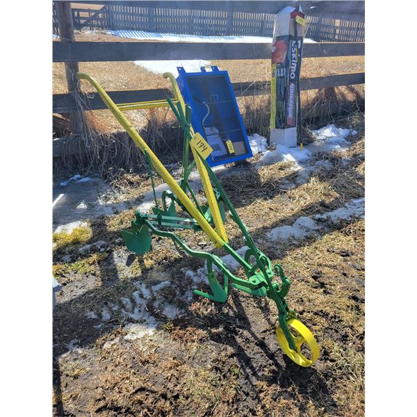 Antique garden cultivator, painted JD colors