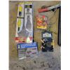 Image 5 : Cable winch, bulb changer, multi-tool set, screwdrivers & misc. tools