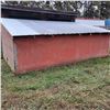 Image 3 : Calf shelter c/w metal clad roof (J), Buyer responsible to Load
