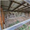 Image 2 : Wood calf shelter (M), Buyer responsible to Load