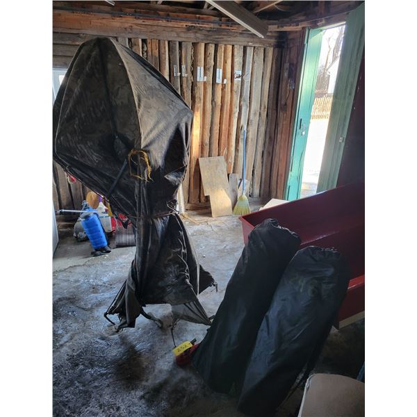 2- Folding chairs and hunting shelter (starts in the small green garage)