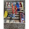 Image 1 : Pliers, sockets, saw, grease gun, auto vac., metal brackets