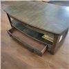 Image 4 : Coffee table with extendable top