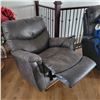 Image 4 : Lazy Boy powered black leatherette Lounging chair c/w remote