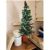 Image 5 : Round table, 4- chairs, small x-mas tree, buckets & wooden shelf